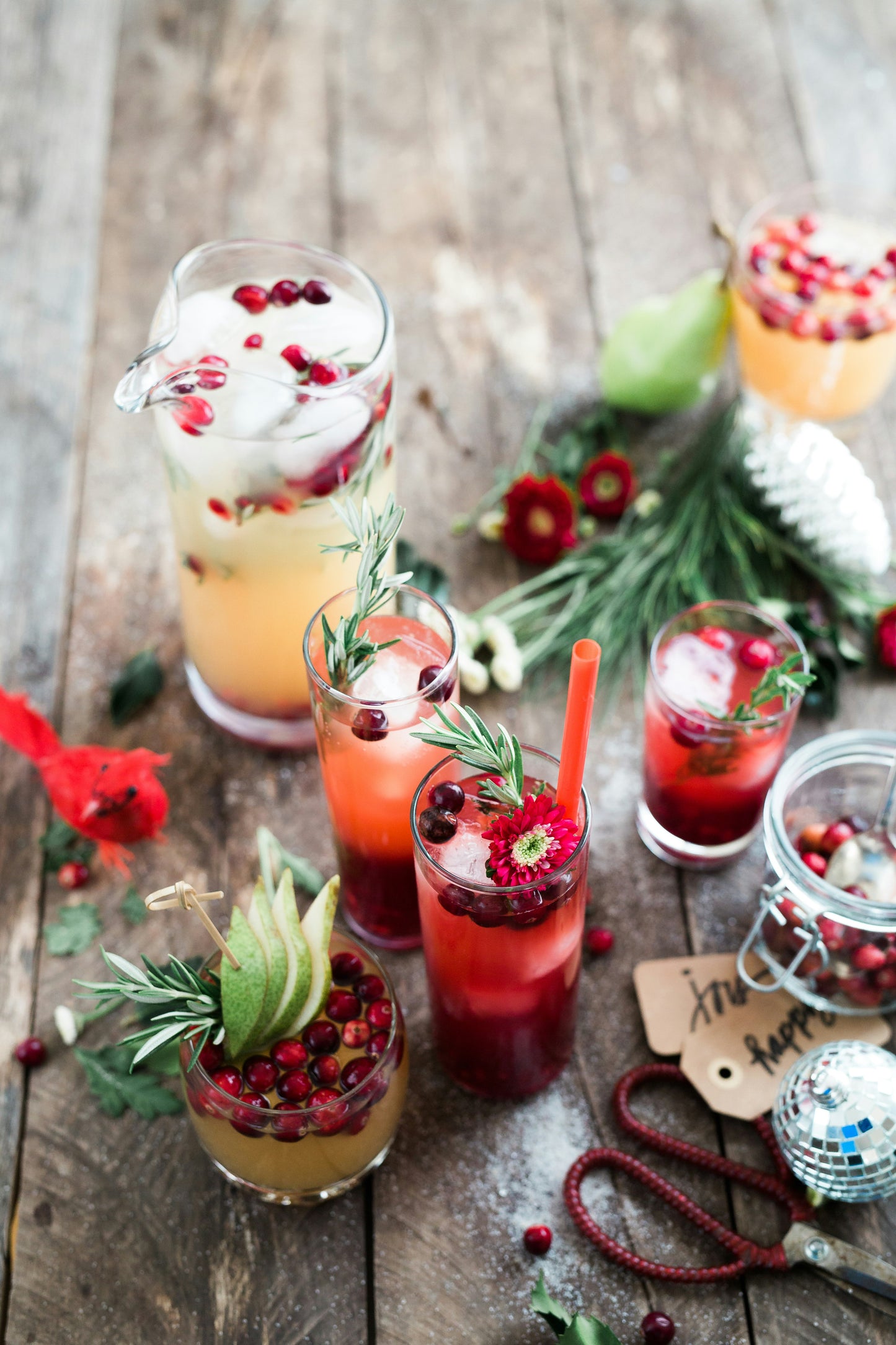 Holiday Cocktails: Shake, Stir & Sip